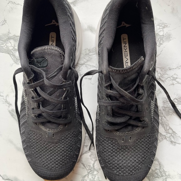 Mizuno Wave Rider 24 - Picture 3 of 6